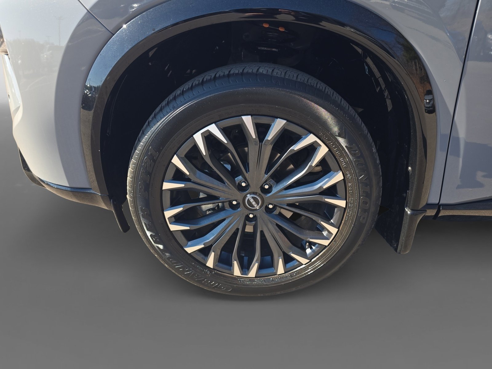 Used 2024 Nissan Rogue Platinum image 9