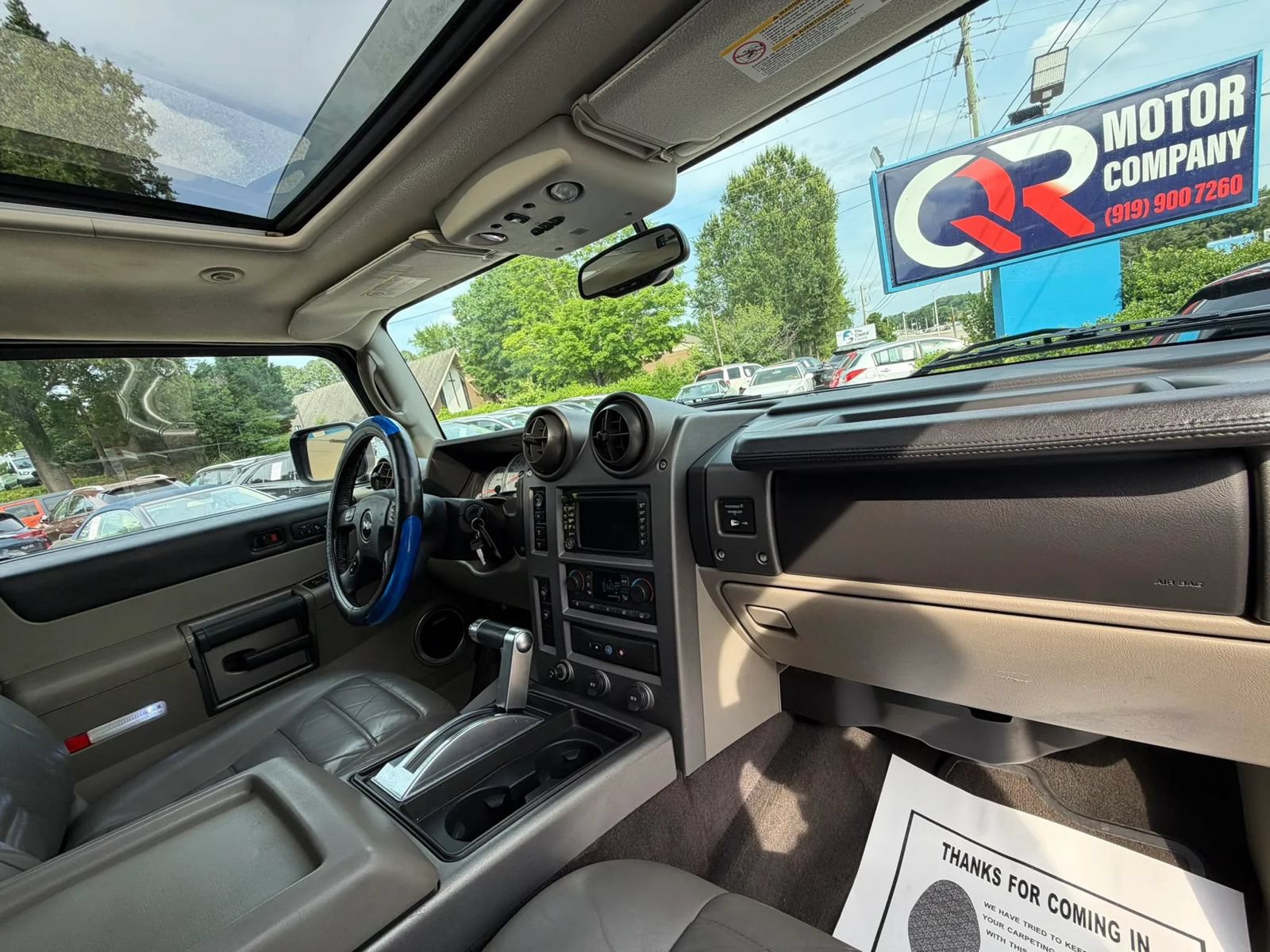 Used 2004 HUMMER H2 SUT w/ Preferred Equipment Group AWD/4WD image 25