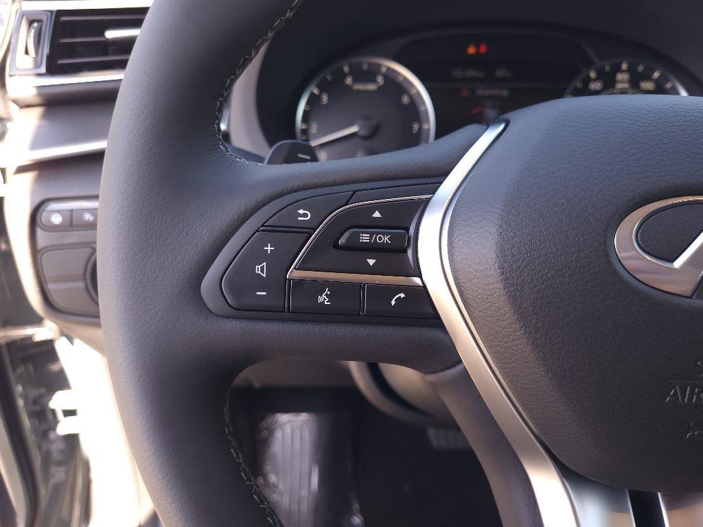 Used 2024 INFINITI QX50 Luxe FWD image 16