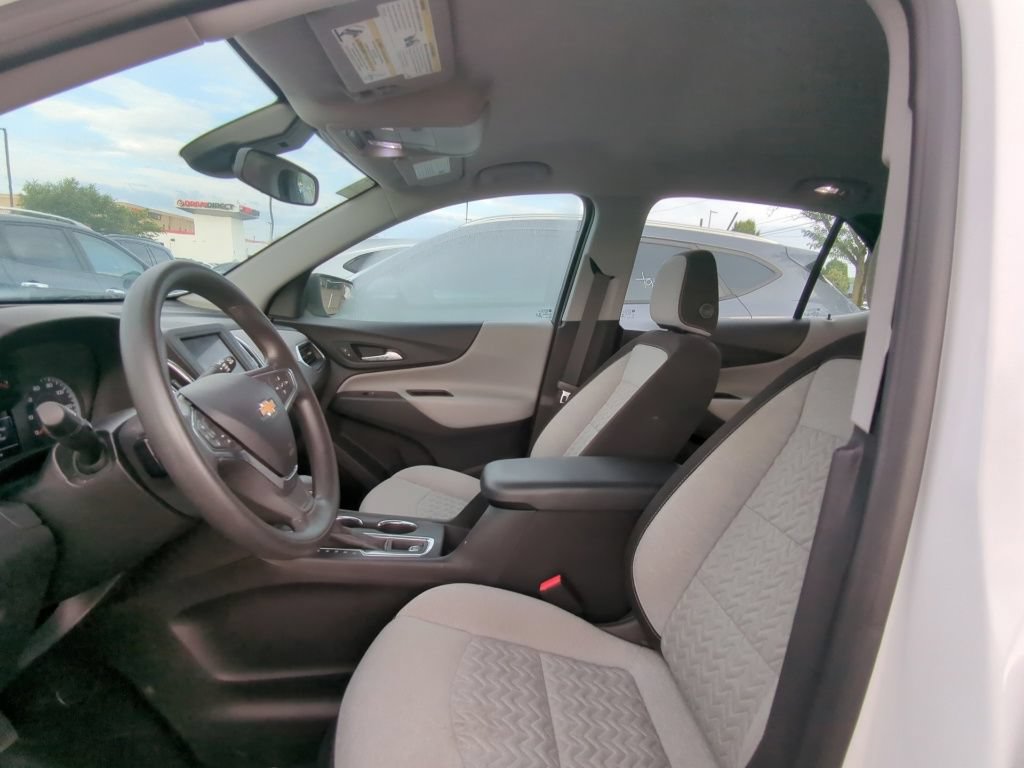 Used 2022 Chevrolet Equinox LS w/ LPO, Floor Liner Package FWD image 6