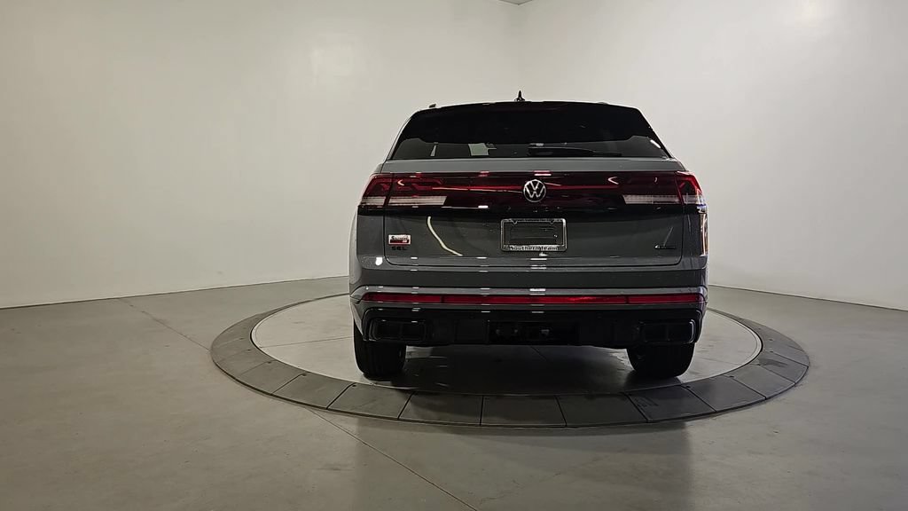 New 2026 Volkswagen Atlas Cross Sport SEL R-Line AWD/4WD image 4