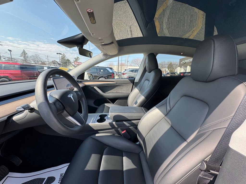 Used 2023 Tesla Model Y Long Range image 20