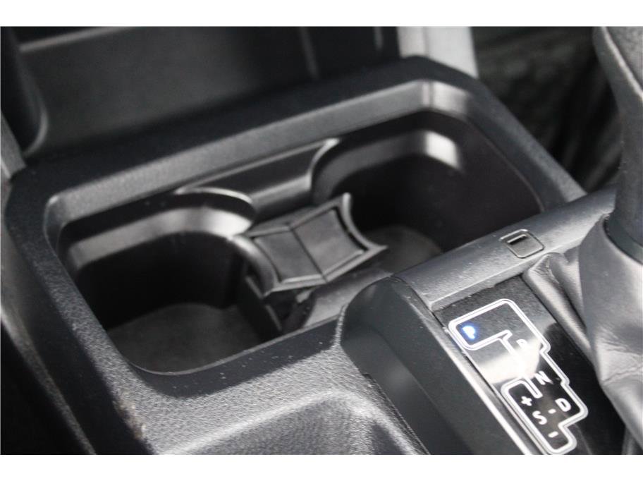 Used 2017 Toyota Tacoma SR5 RWD image 23
