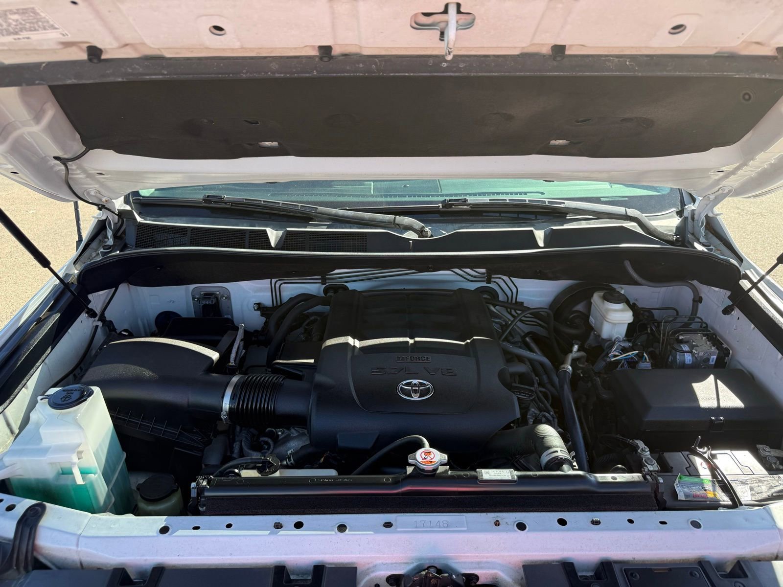 Used 2018 Toyota Tundra SR5 w/ TRD Off Road Package image 41