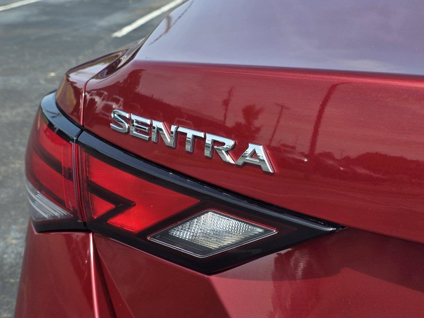 Used 2024 Nissan Sentra SV FWD image 28