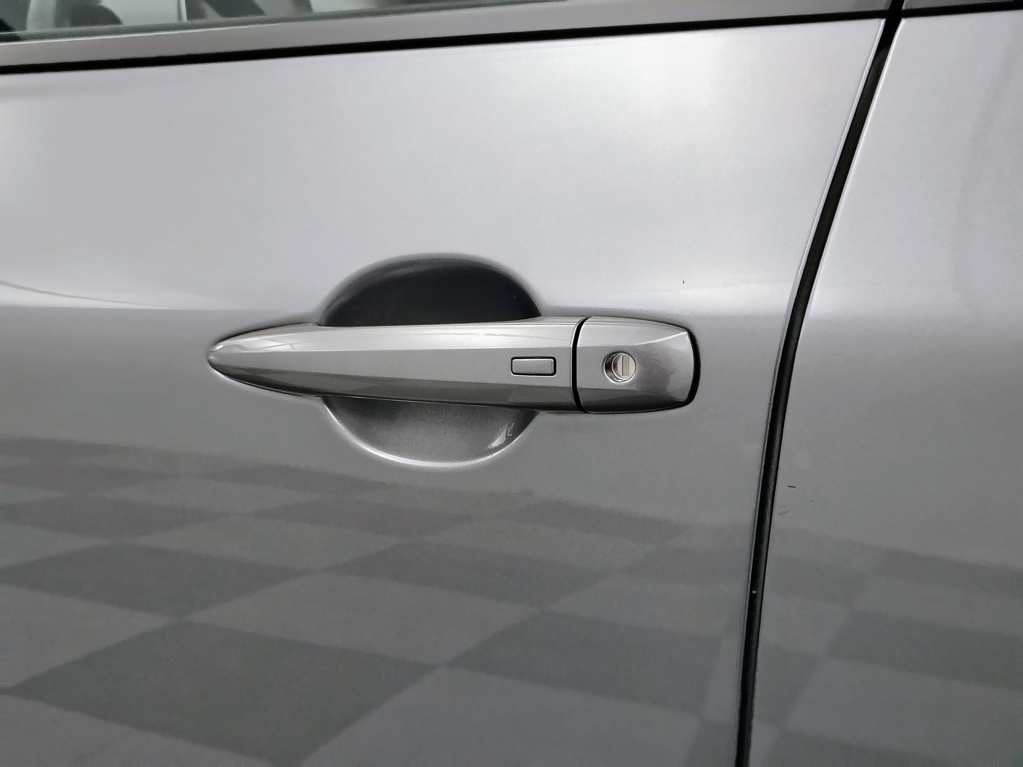 Used 2023 Nissan Rogue SV AWD/4WD image 17