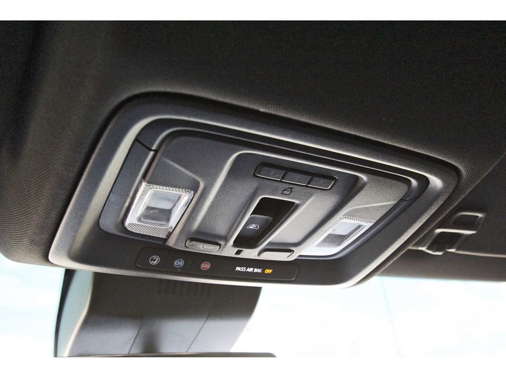 Used 2024 Chevrolet Silverado 1500 ZR2 w/ Technology Package image 24