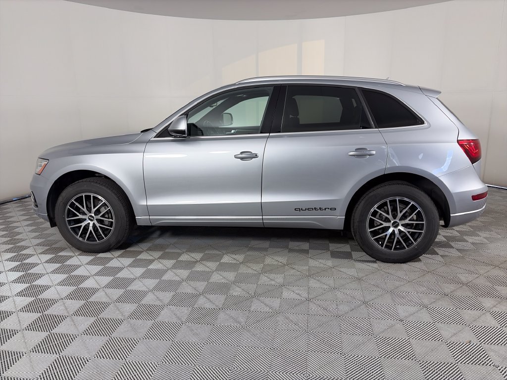 Used 2016 Audi Q5 2.0T Premium Plus w/ Premium Plus Package AWD/4WD image 4