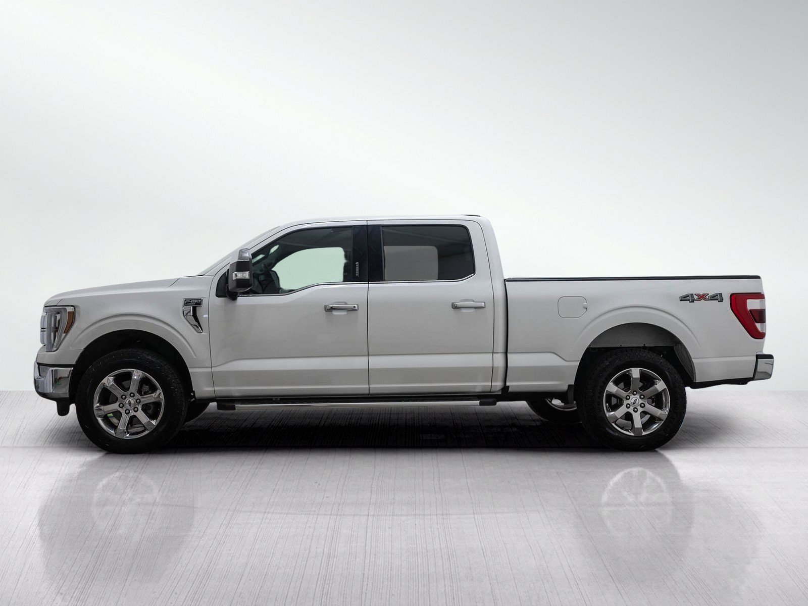 Used 2023 Ford F150 Lariat w/ Equipment Group 502A High AWD/4WD image 3