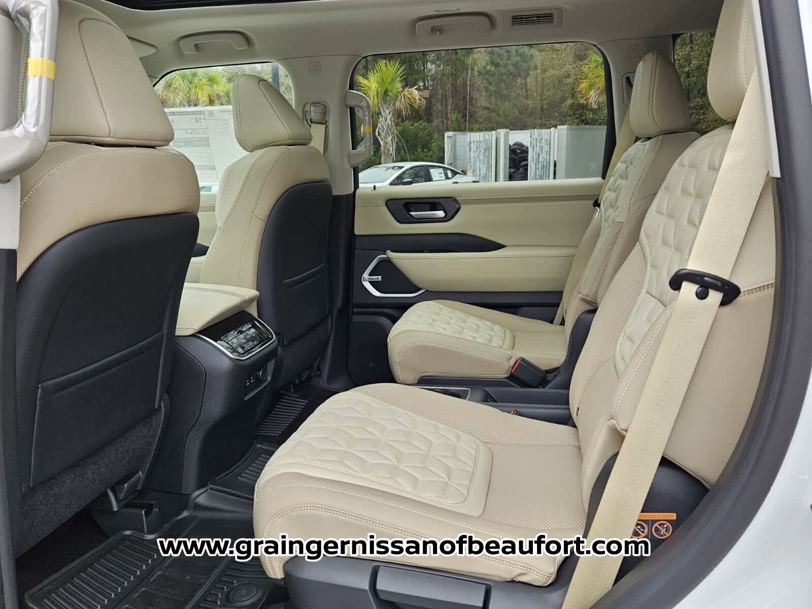 New 2026 Nissan Armada Platinum RWD image 4