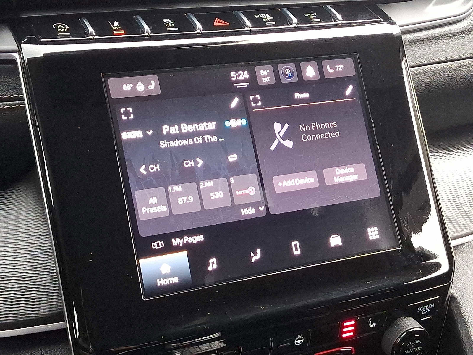 Used 2023 Jeep Grand Cherokee Laredo w/ Luxury Tech Group I image 16