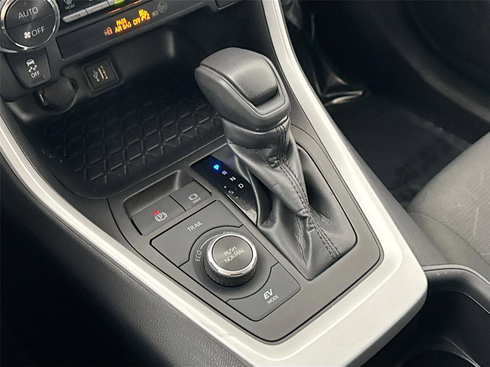 Certified 2025 Toyota RAV4 XLE image 26