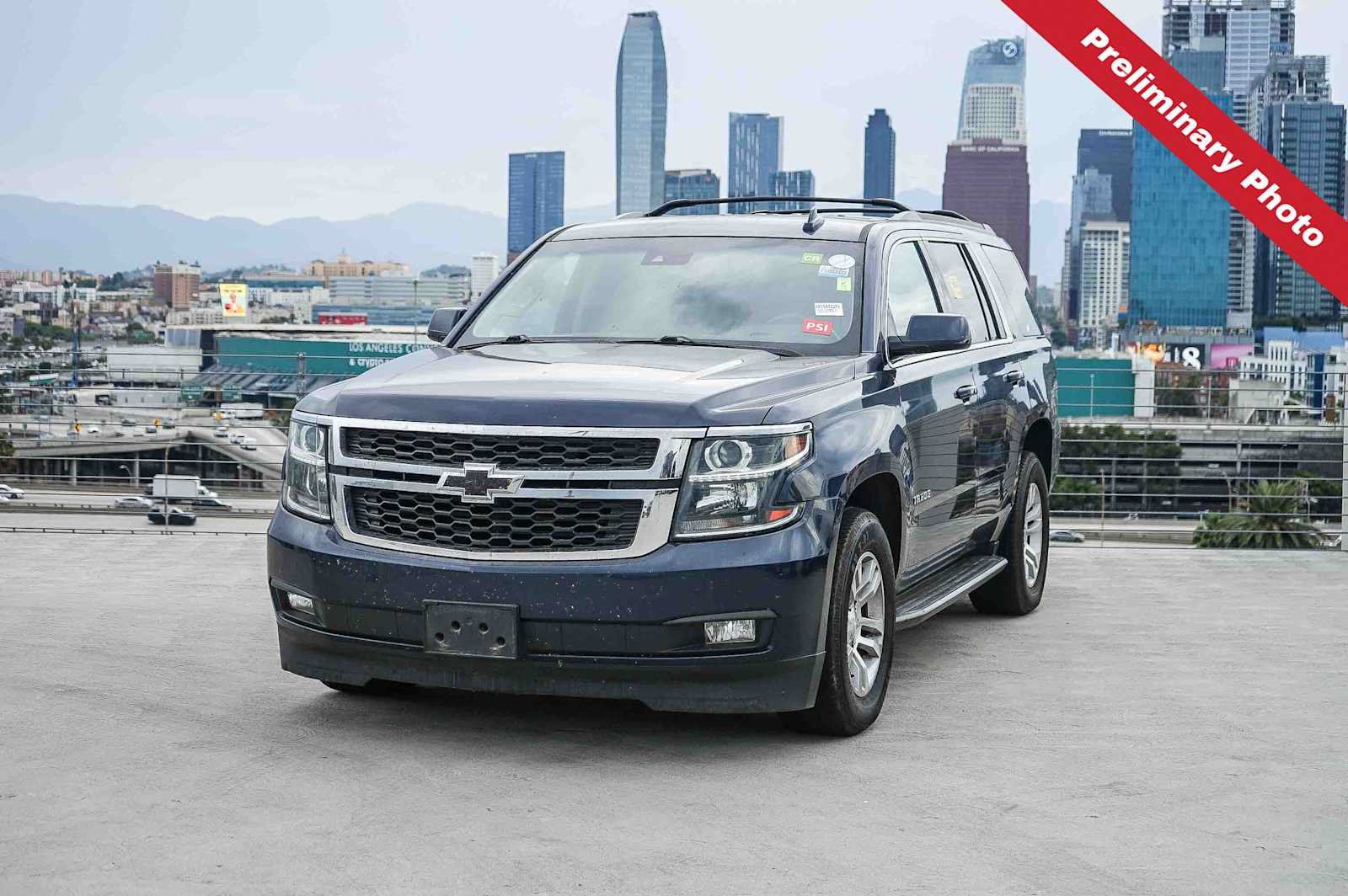 Used 2019 Chevrolet Tahoe LT w/ Luxury Package RWD image 1