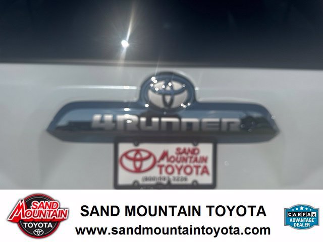 Used 2024 Toyota 4Runner Limited AWD/4WD image 9