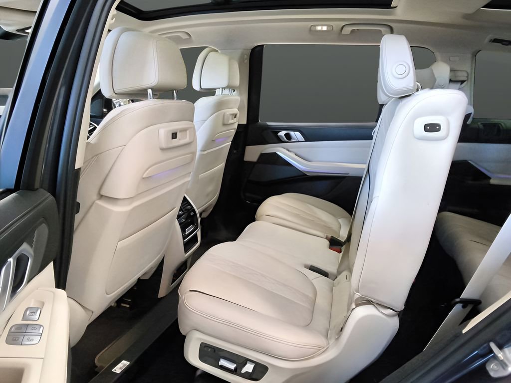 Used 2020 BMW X7 xDrive40i w/ Premium Package AWD/4WD image 35