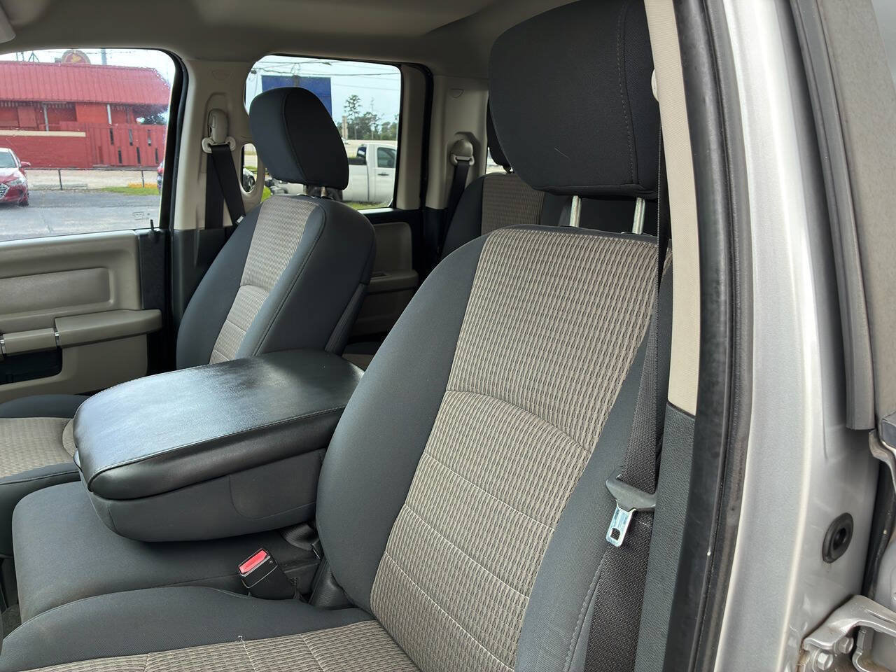 Used 2012 RAM 1500 Classic SLT RWD image 16