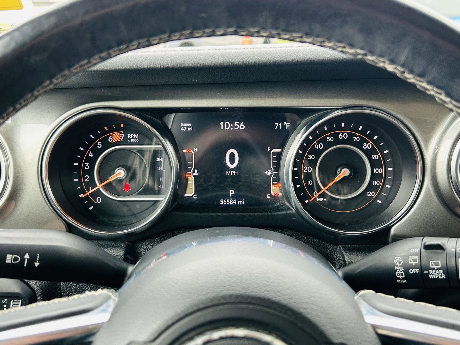 Used 2019 Jeep Wrangler Unlimited Sahara AWD/4WD image 15