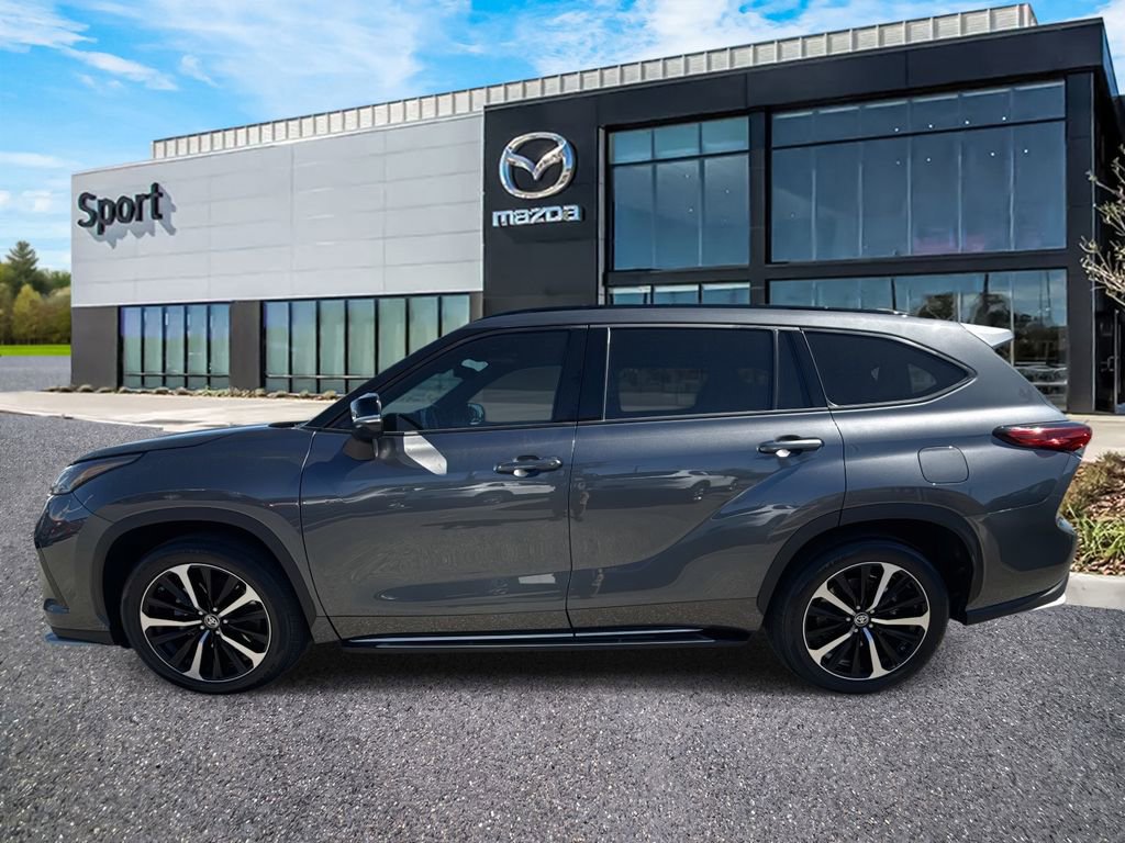 Used 2022 Toyota Highlander XSE image 7