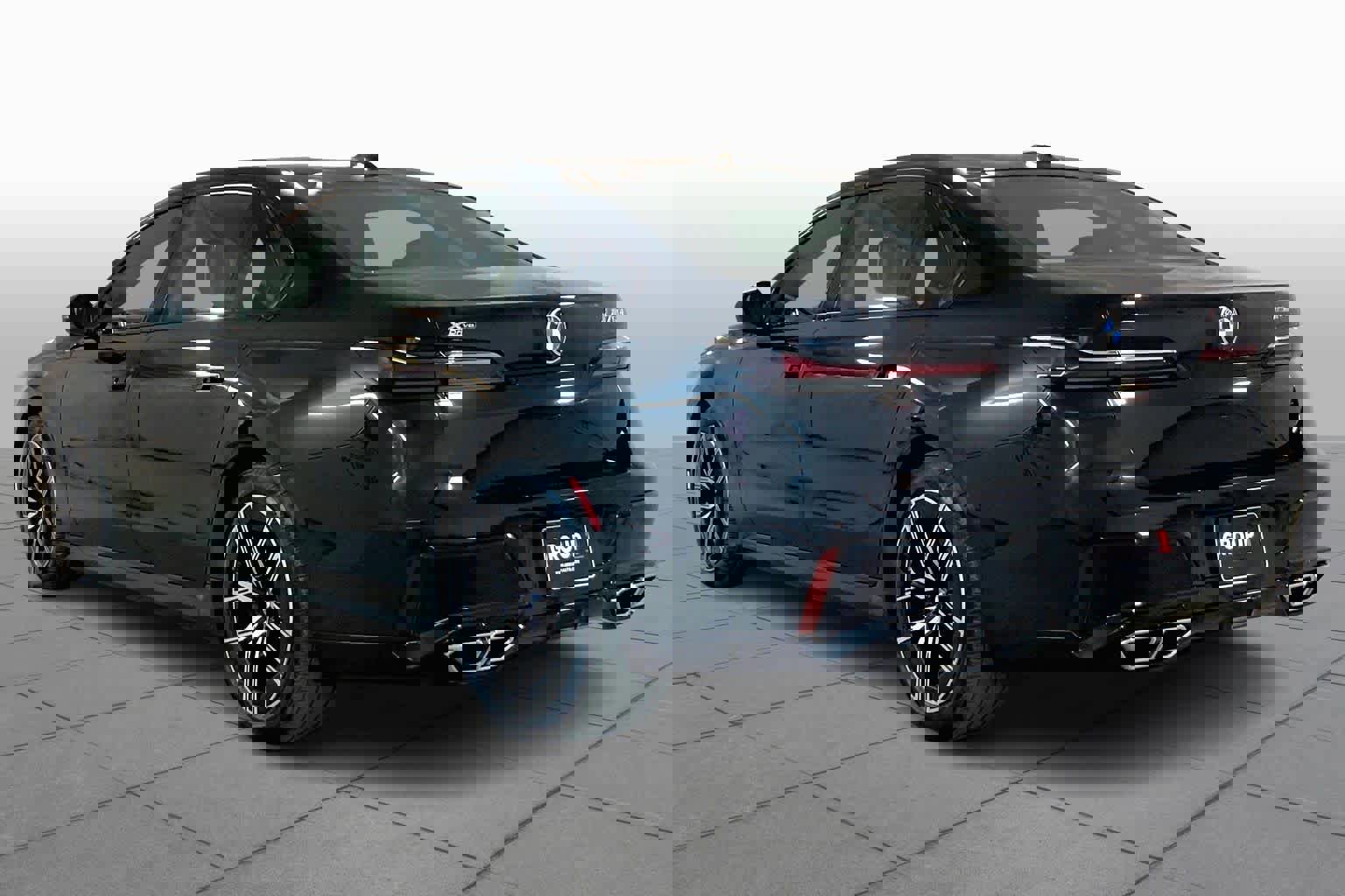 Certified 2023 BMW 760i xDrive image 12