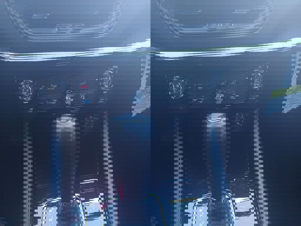 New 2026 Jeep Compass Latitude image 20