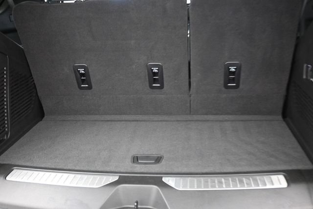 Used 2026 GMC Yukon AT4 w/ AT4 Premium Plus Package AWD/4WD image 31