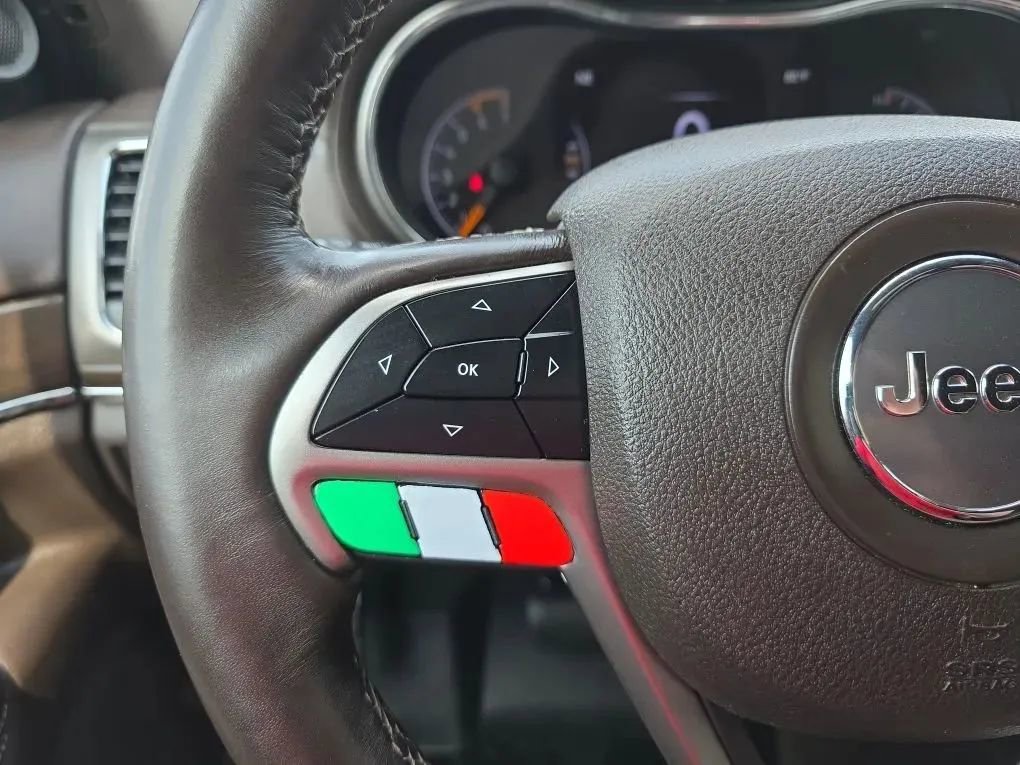 Used 2018 Jeep Grand Cherokee Overland image 22