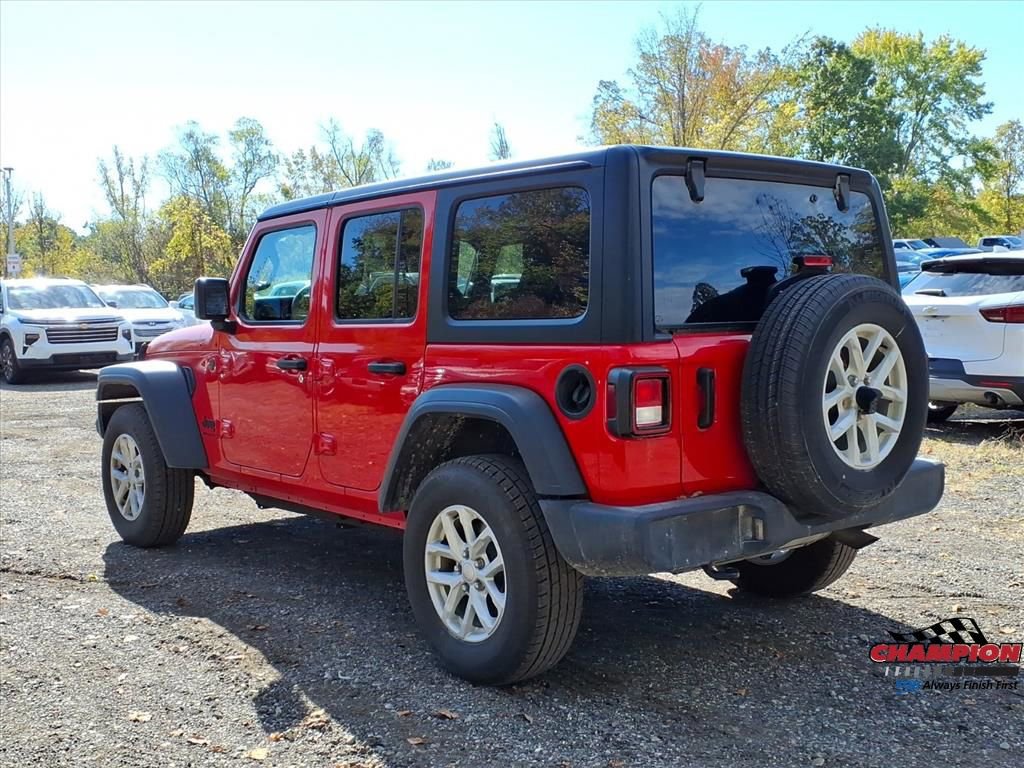 Used 2023 Jeep Wrangler Sport S image 9
