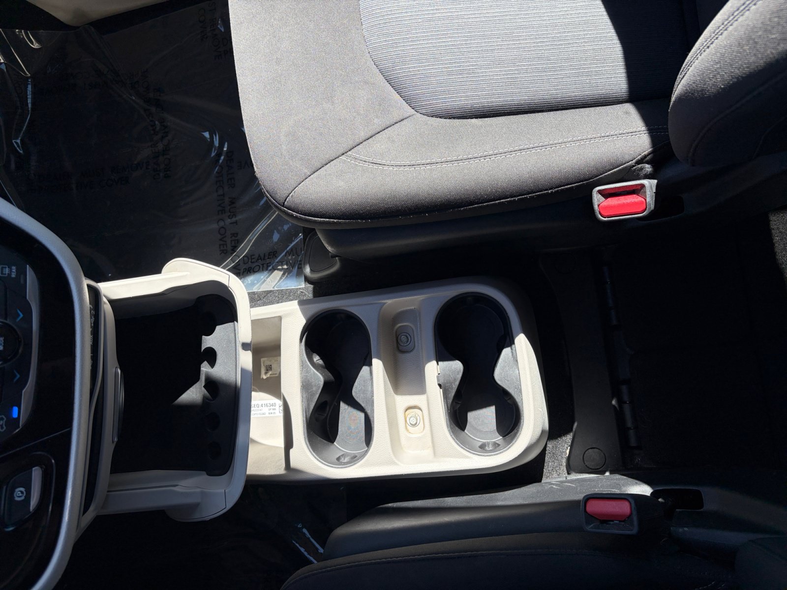 Used 2022 Chrysler Voyager LX FWD image 25