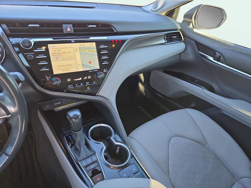 Used 2020 Toyota Camry XSE image 23