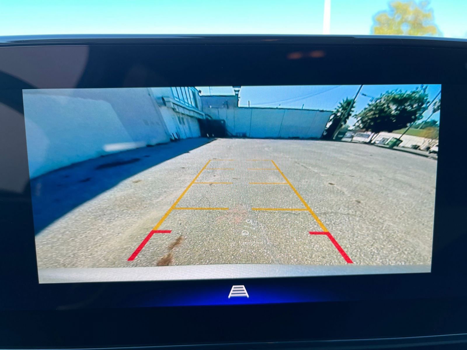 Used 2025 Chevrolet Trax LT image 17