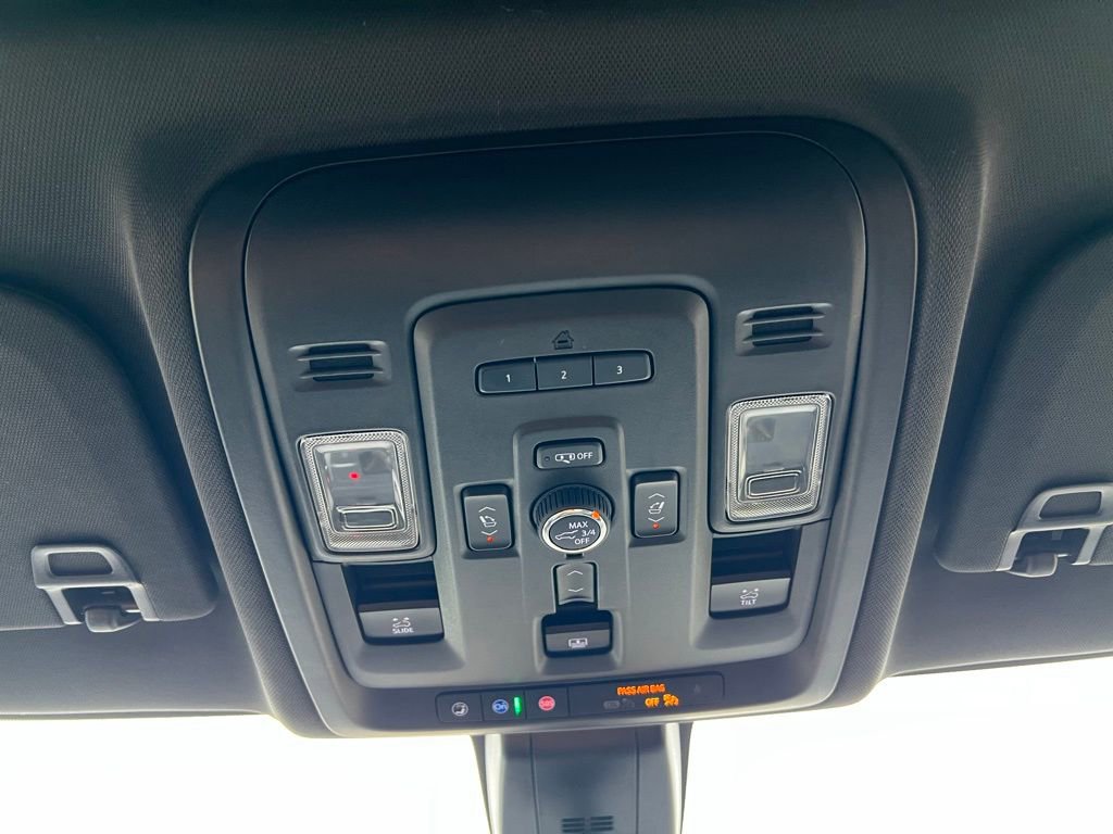 Used 2021 Chevrolet Suburban High Country w/ Premium Package 2 image 43