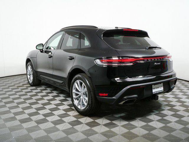 Certified 2026 Porsche Macan AWD/4WD image 3