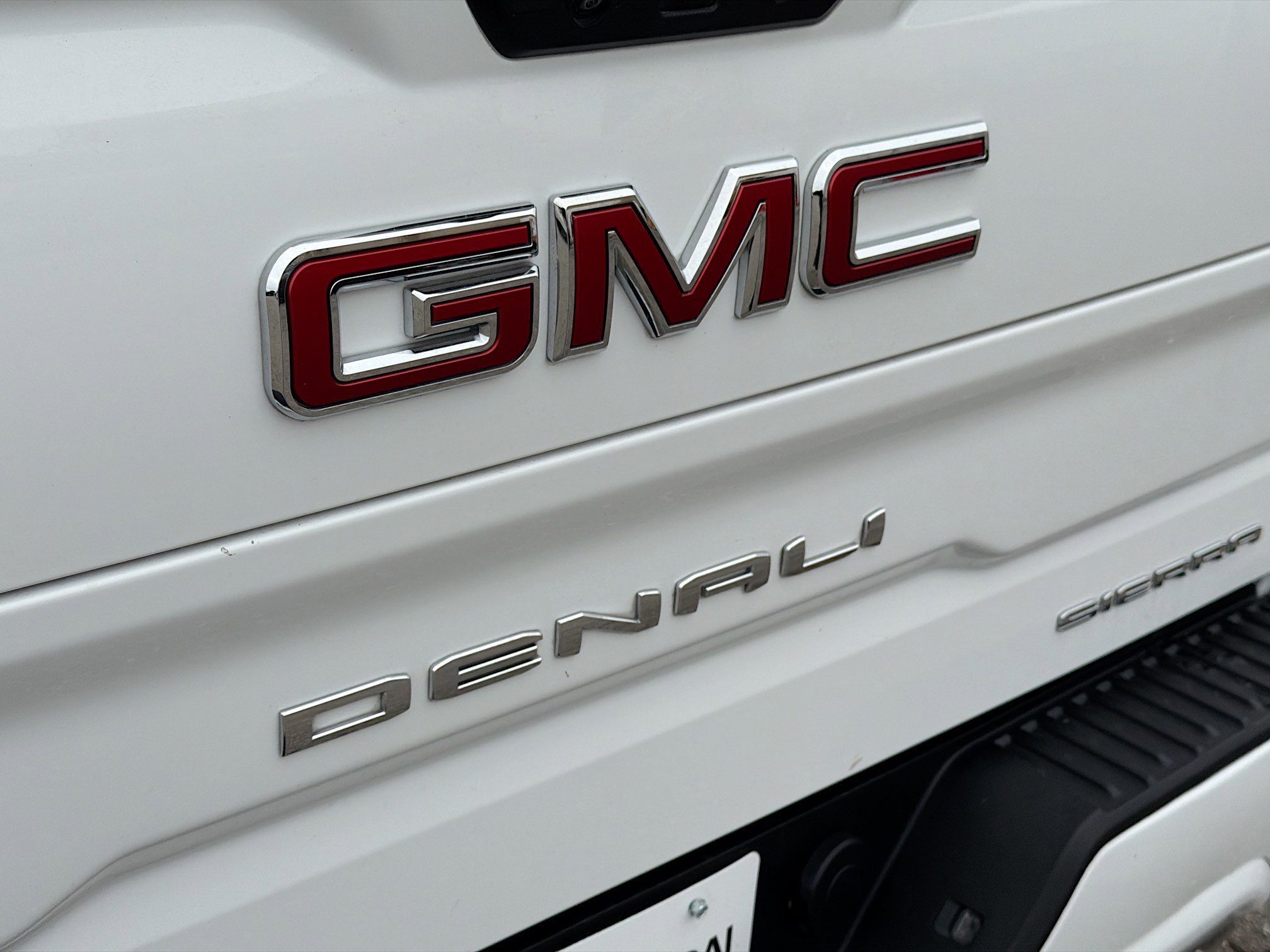 Used 2024 GMC Sierra 1500 Denali image 11