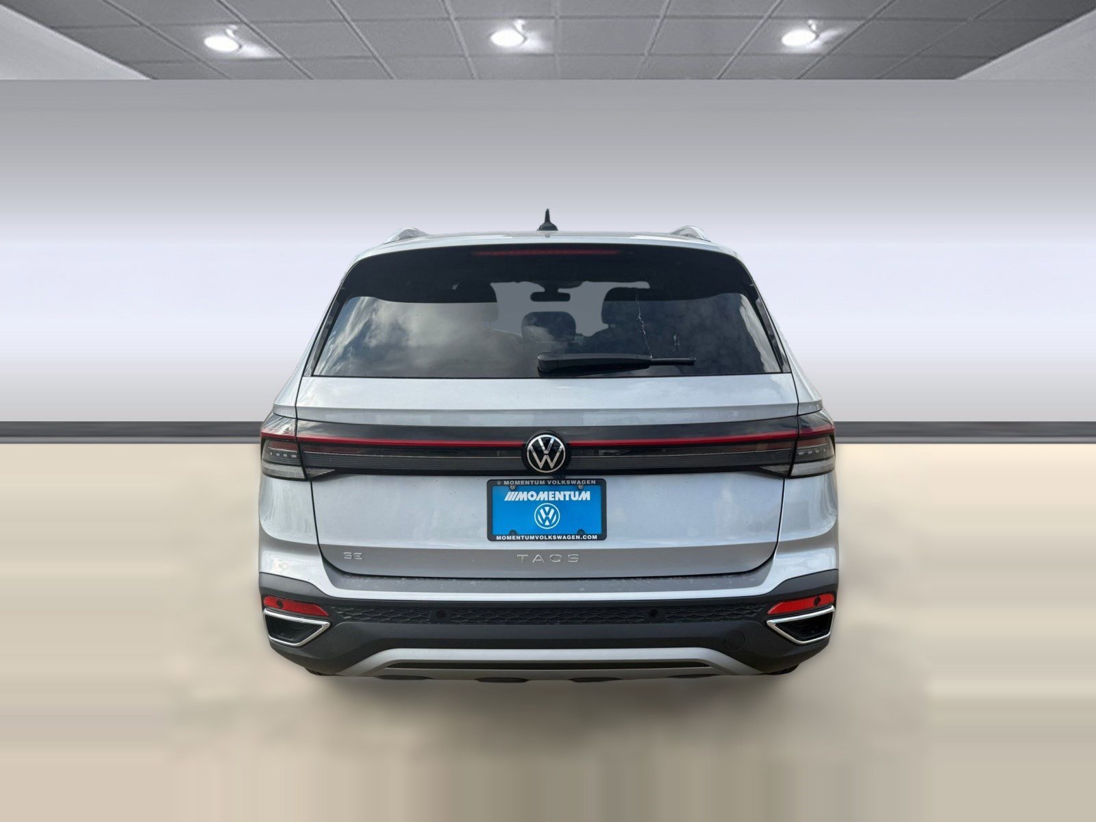 New 2026 Volkswagen Taos SE image 9