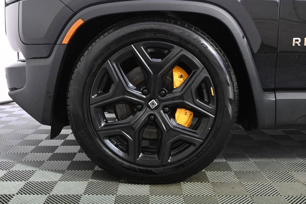 Used 2023 Rivian R1S Adventure AWD/4WD image 21