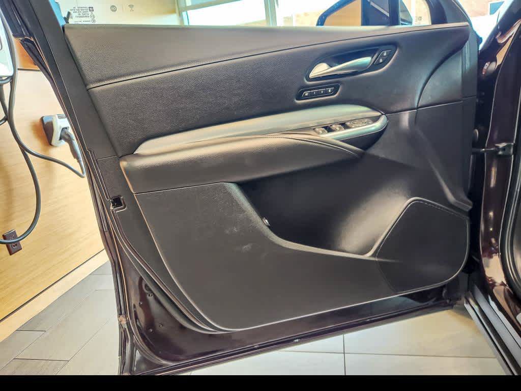 Used 2021 Cadillac XT4 Premium Luxury AWD/4WD image 21