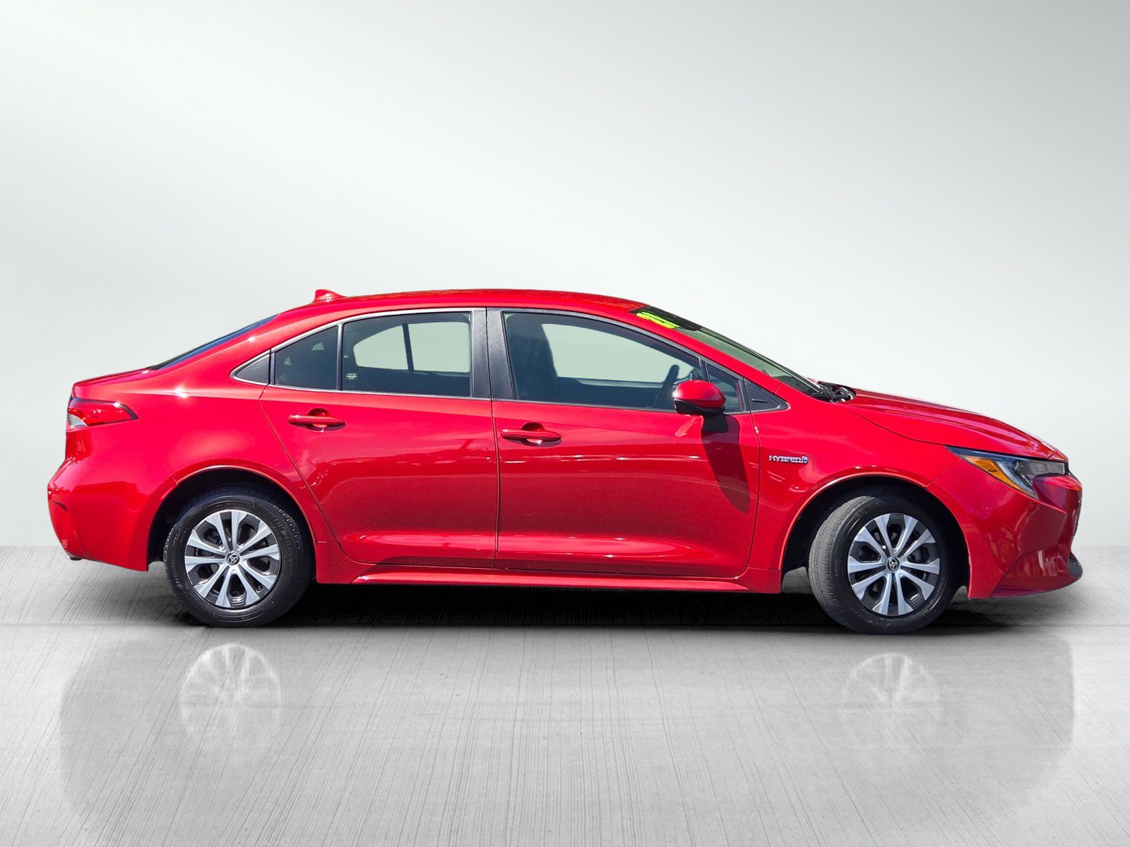 Used 2021 Toyota Corolla LE w/ Carpet Mat Package (TMS) FWD image 3