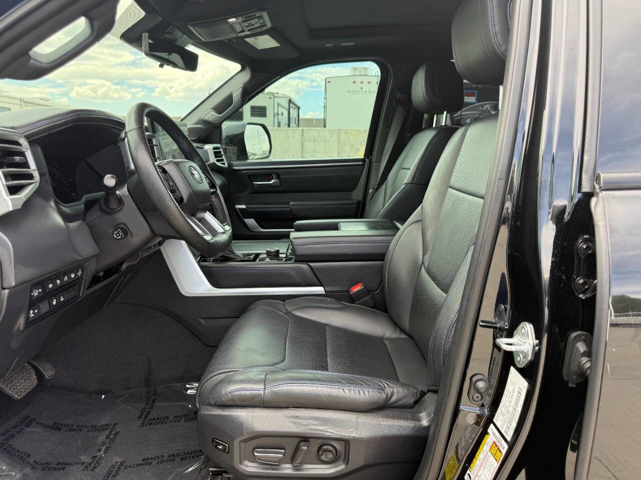 Used 2024 Toyota Sequoia Platinum AWD/4WD image 21