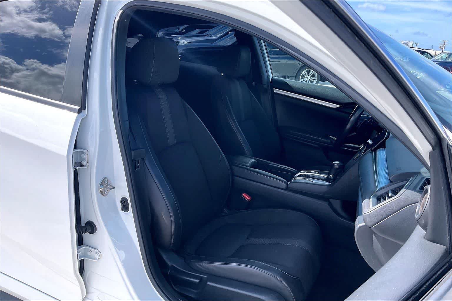 Used 2019 Honda Civic Sport image 13