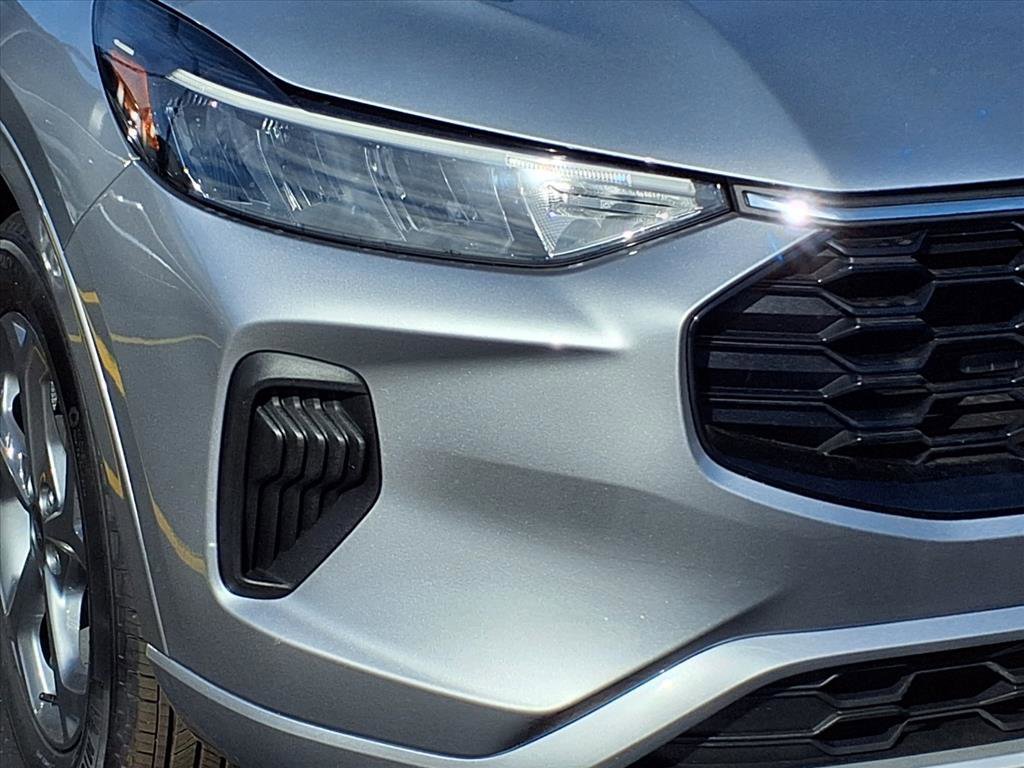 Used 2023 Ford Escape ST-Line w/ Tech Pack #1 image 28