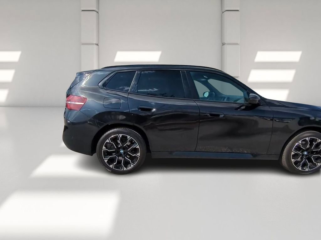 Used 2025 BMW X3 xDrive30i image 4