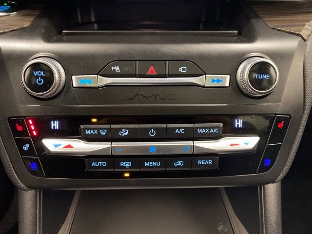 Used 2020 Ford Explorer Limited w/ Class III Trailer Tow Package image 24