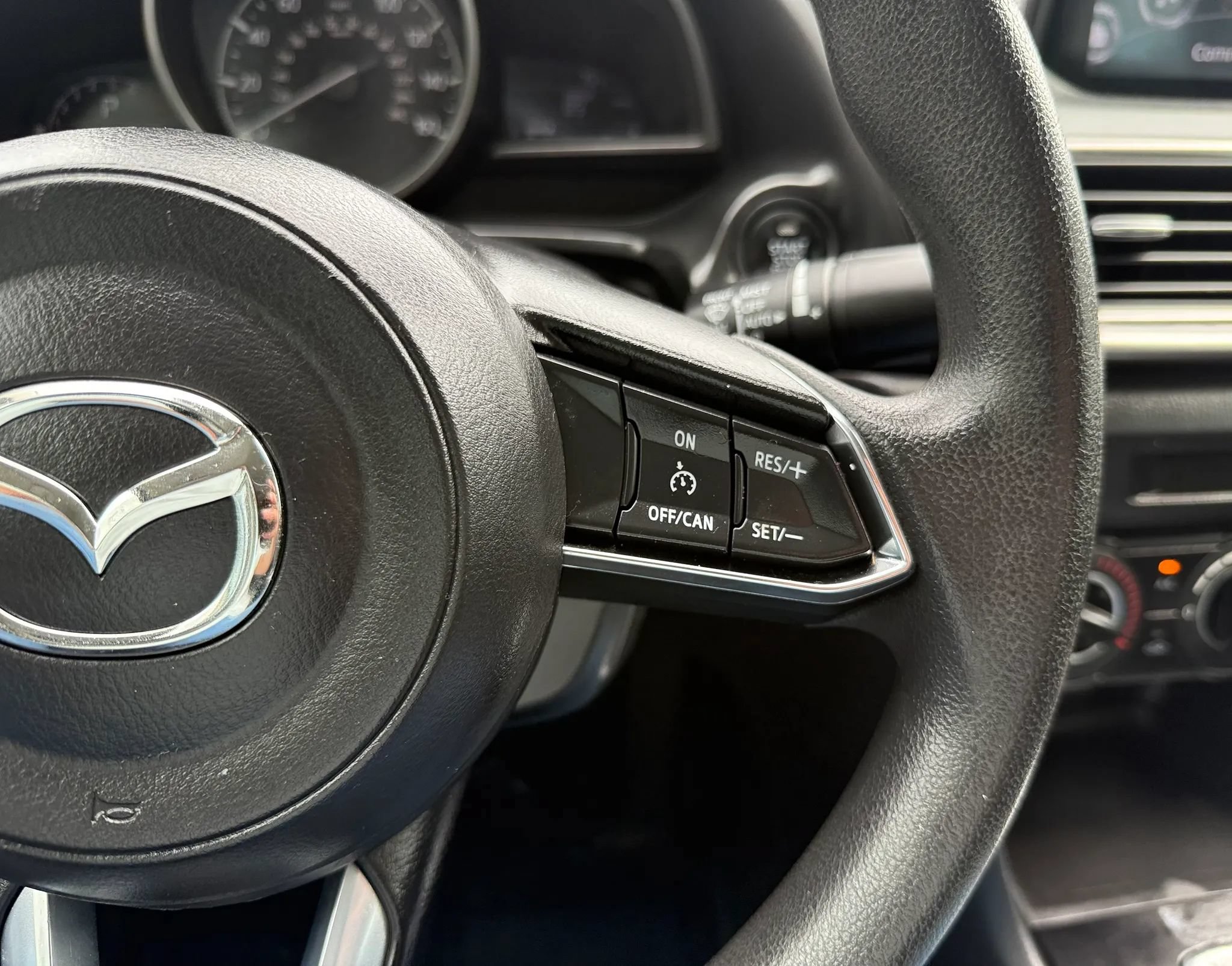 Used 2018 MAZDA MAZDA3 Sport w/ Preferred Equipment Package FWD image 14
