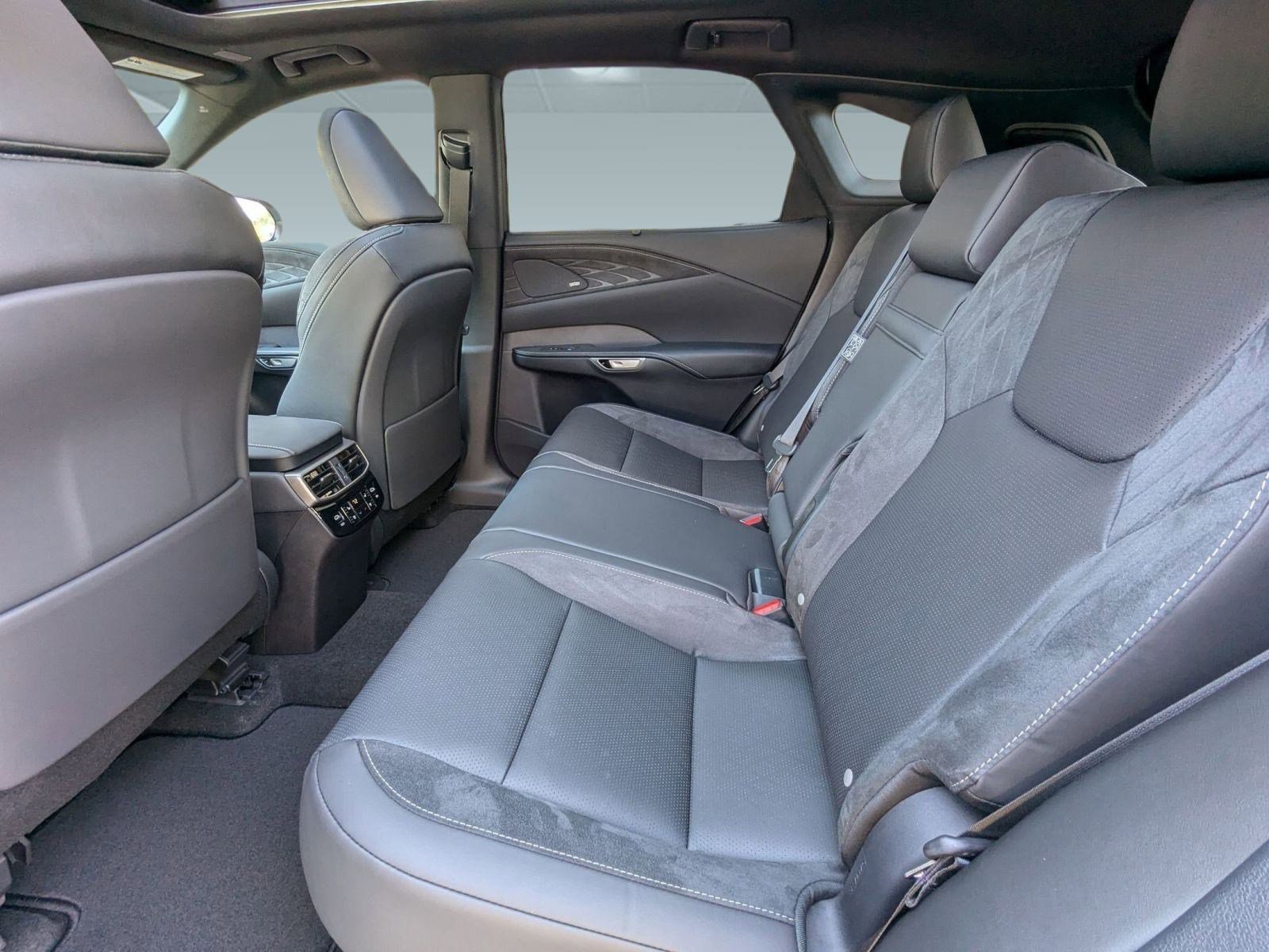 New 2025 Lexus RX 350 AWD image 23