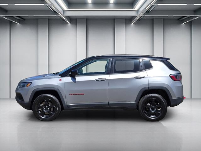 Used 2024 Jeep Compass Trailhawk AWD/4WD image 7
