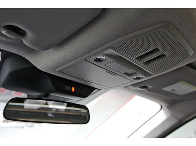 New 2027 Nissan Kicks SR w/ SR Premium Package FWD image 21