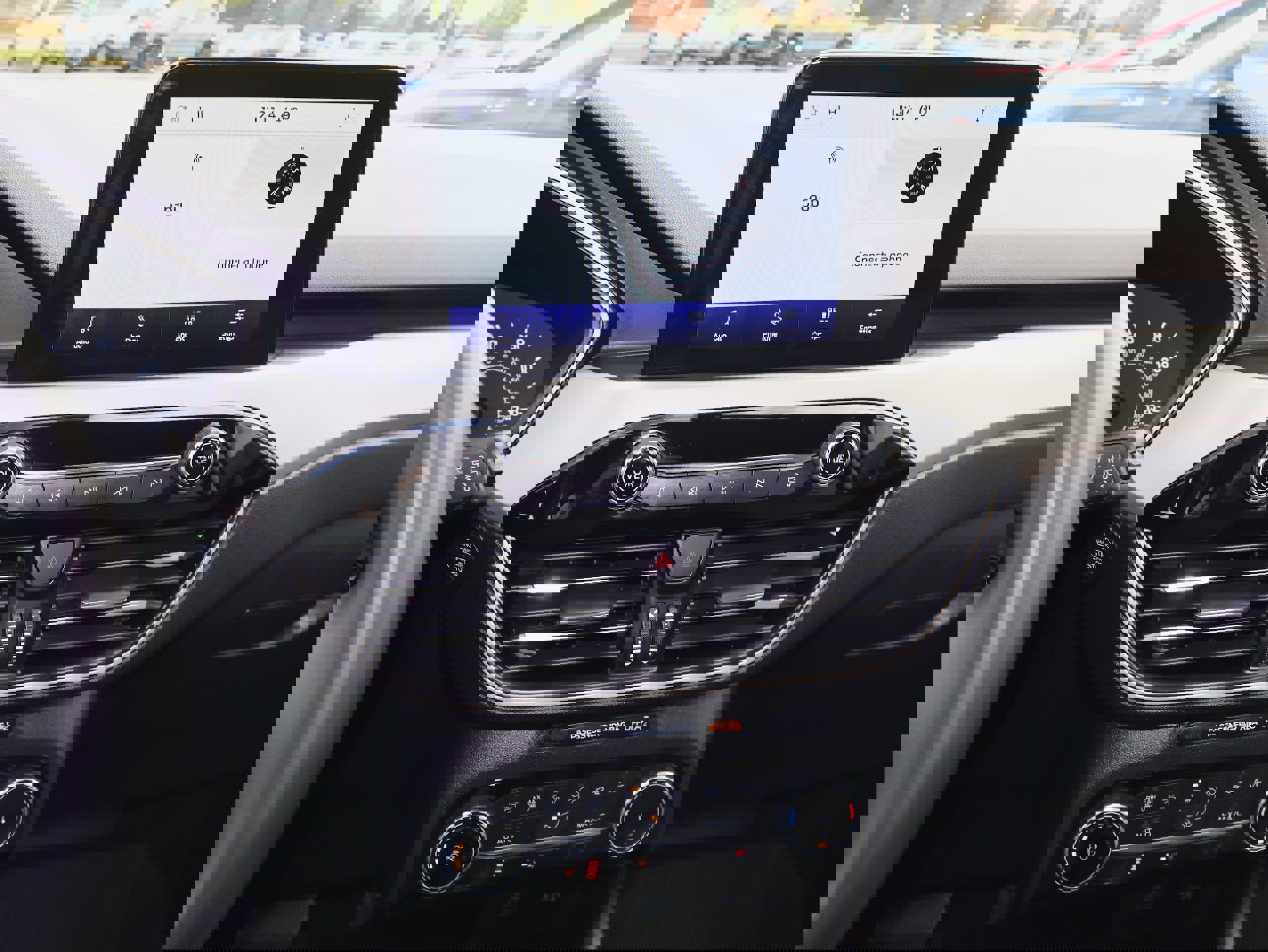 Used 2022 Ford Escape SE w/ Cold Weather Package image 19