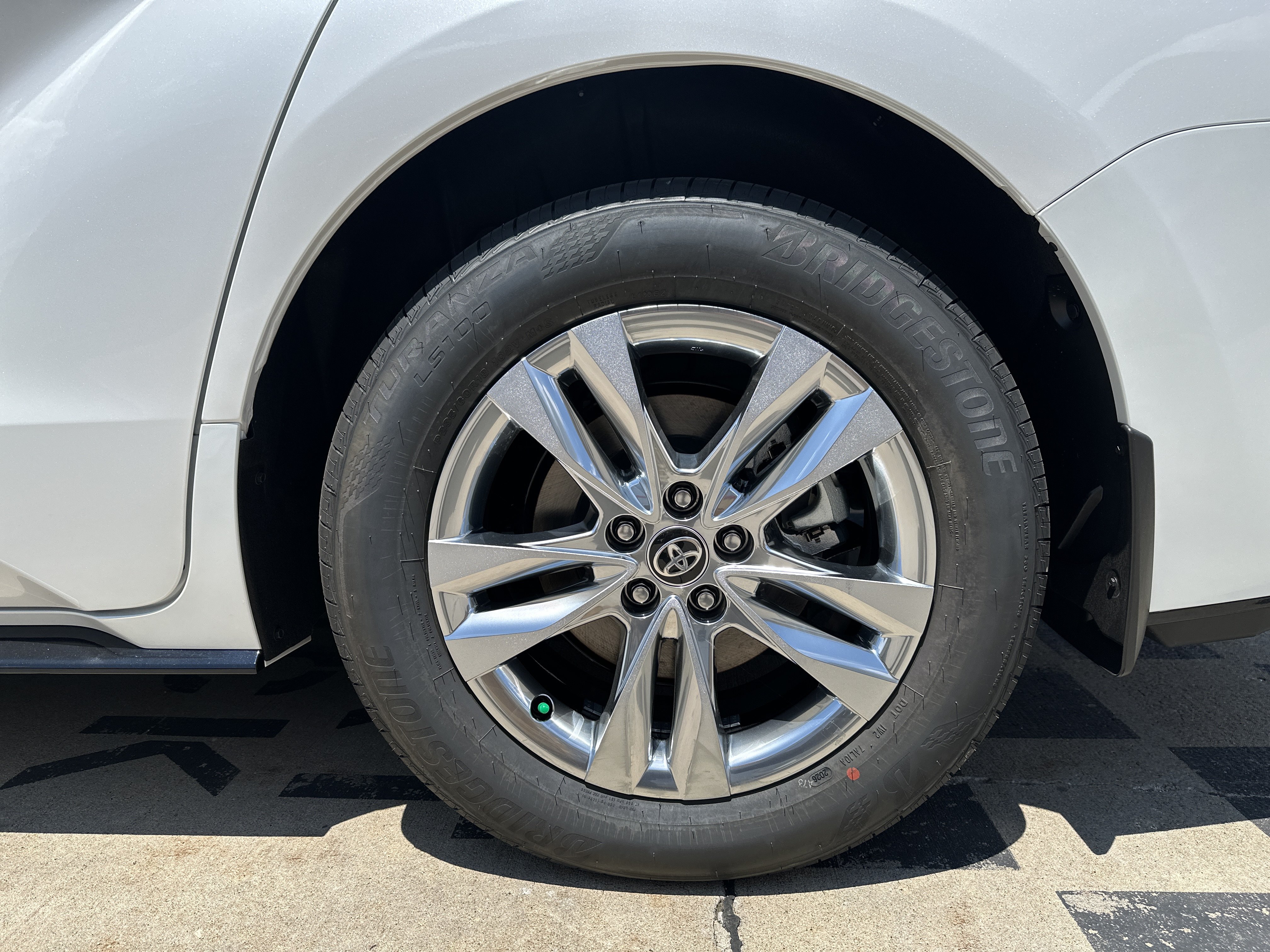 New 2026 Toyota Sienna Limited AWD/4WD image 27