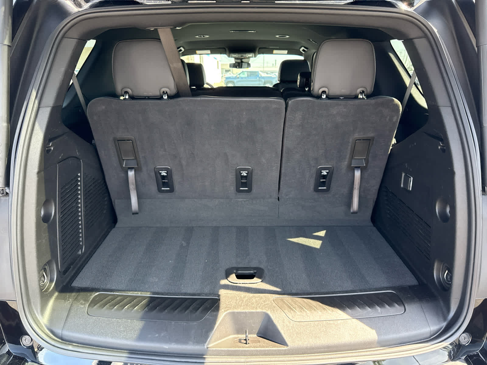 Certified 2025 Chevrolet Tahoe LT AWD/4WD image 24