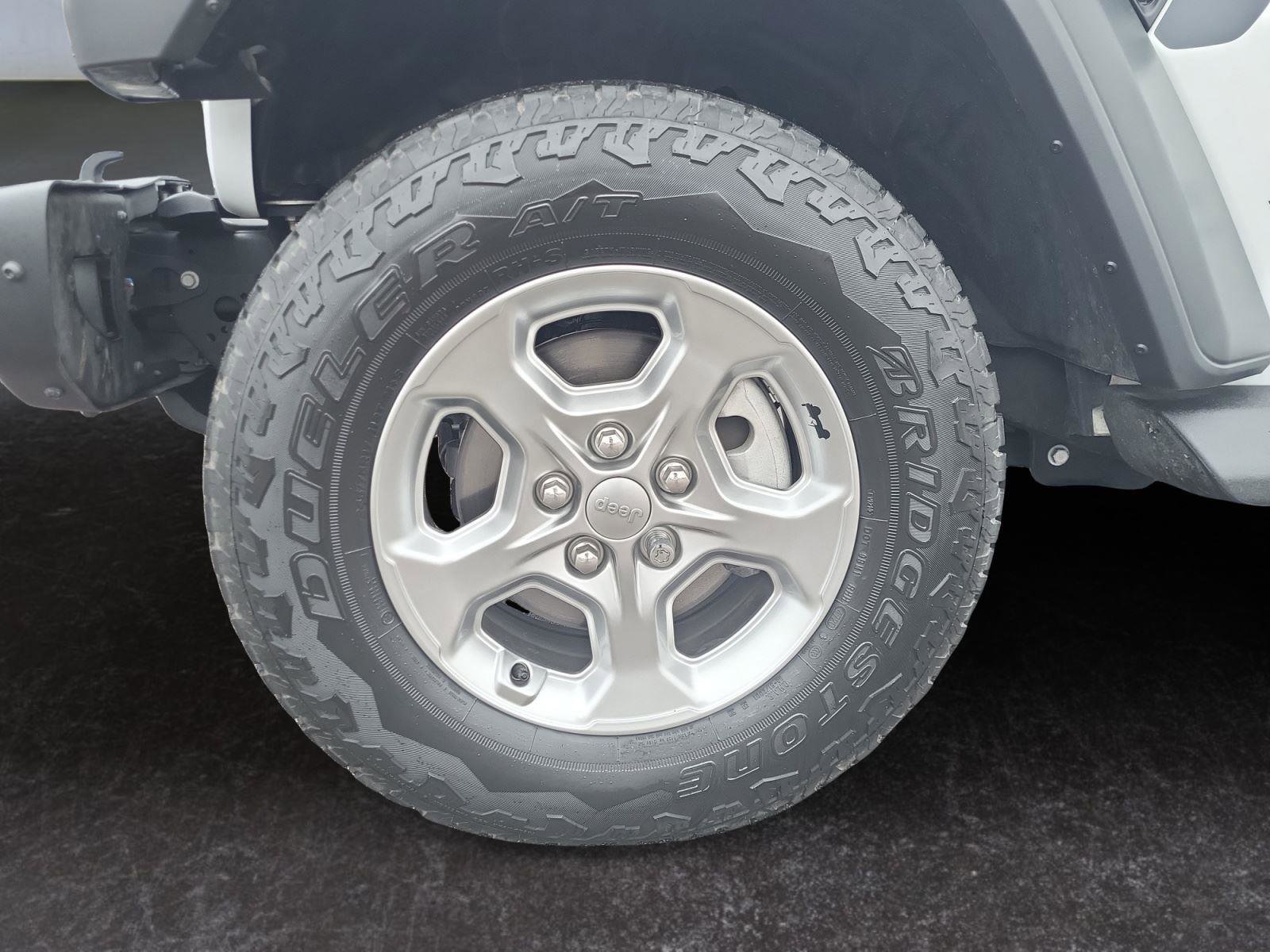 Used 2021 Jeep Wrangler Unlimited Sport image 26